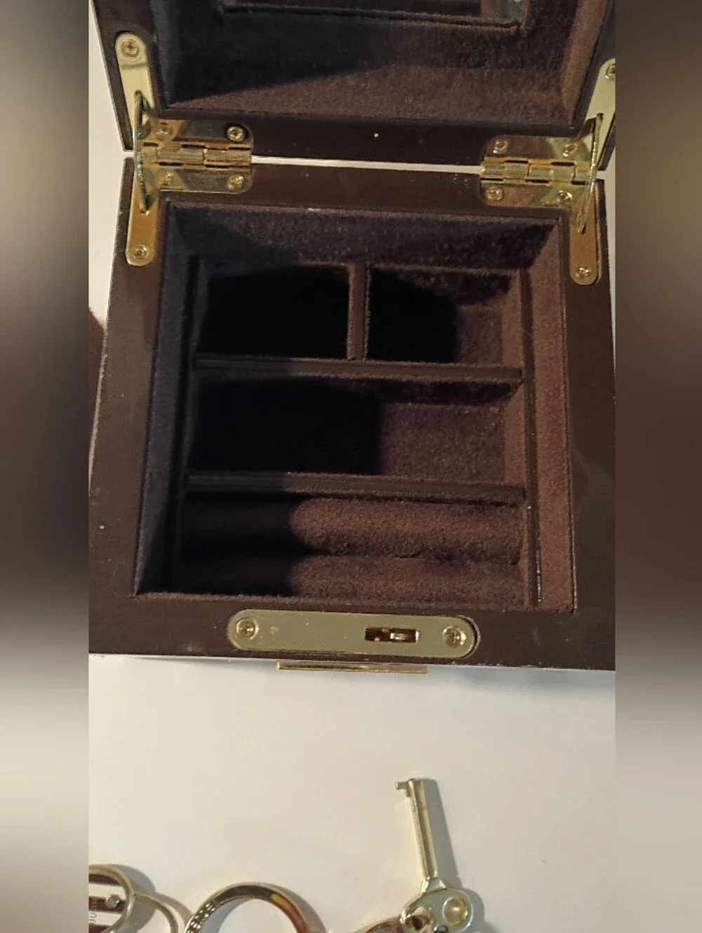 Henri Bendel Brown & White Striped Small Jewelry Box with Heart Tassel Keychain